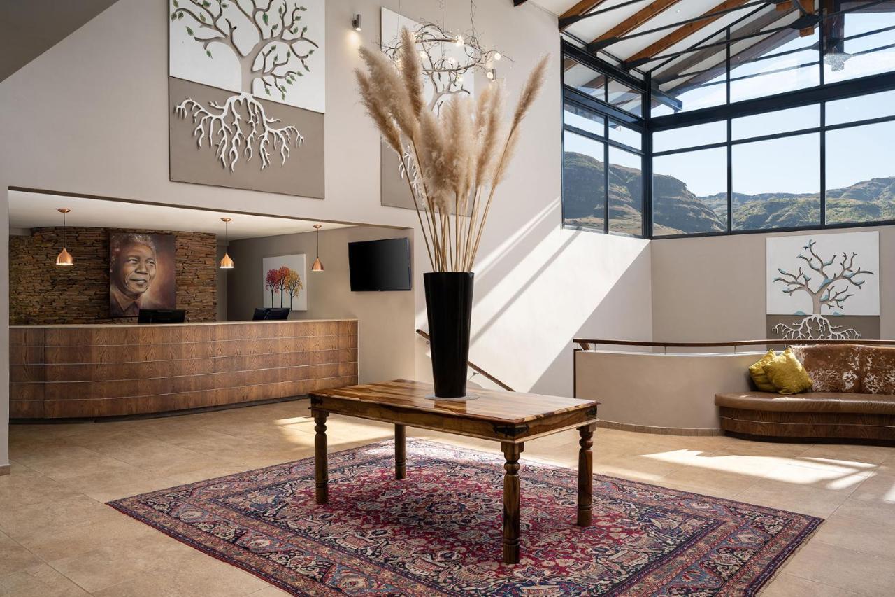 הימוויל Premier Resort Sani Pass מראה חיצוני תמונה