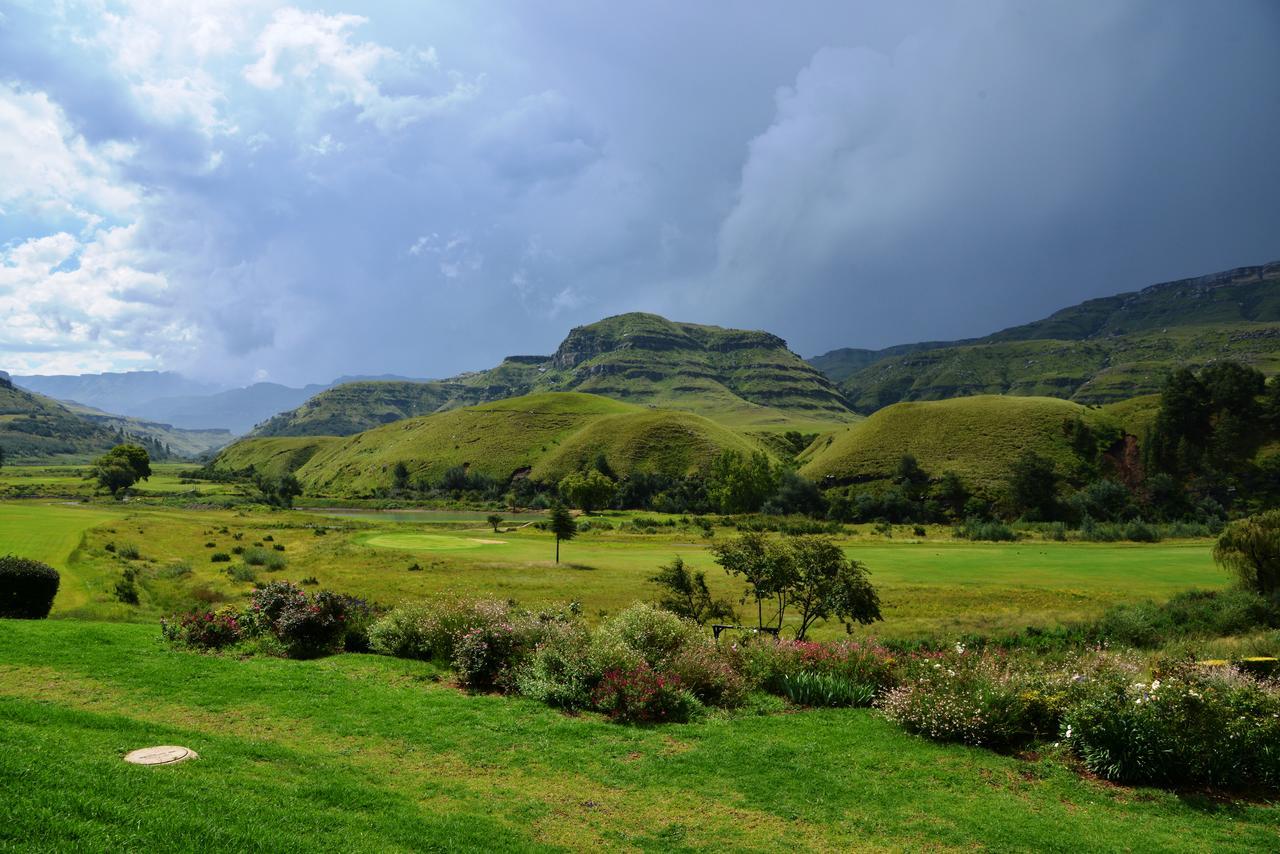 הימוויל Premier Resort Sani Pass מראה חיצוני תמונה