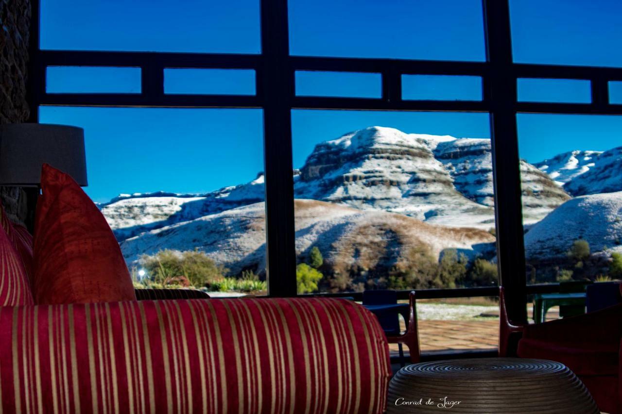 הימוויל Premier Resort Sani Pass מראה חיצוני תמונה