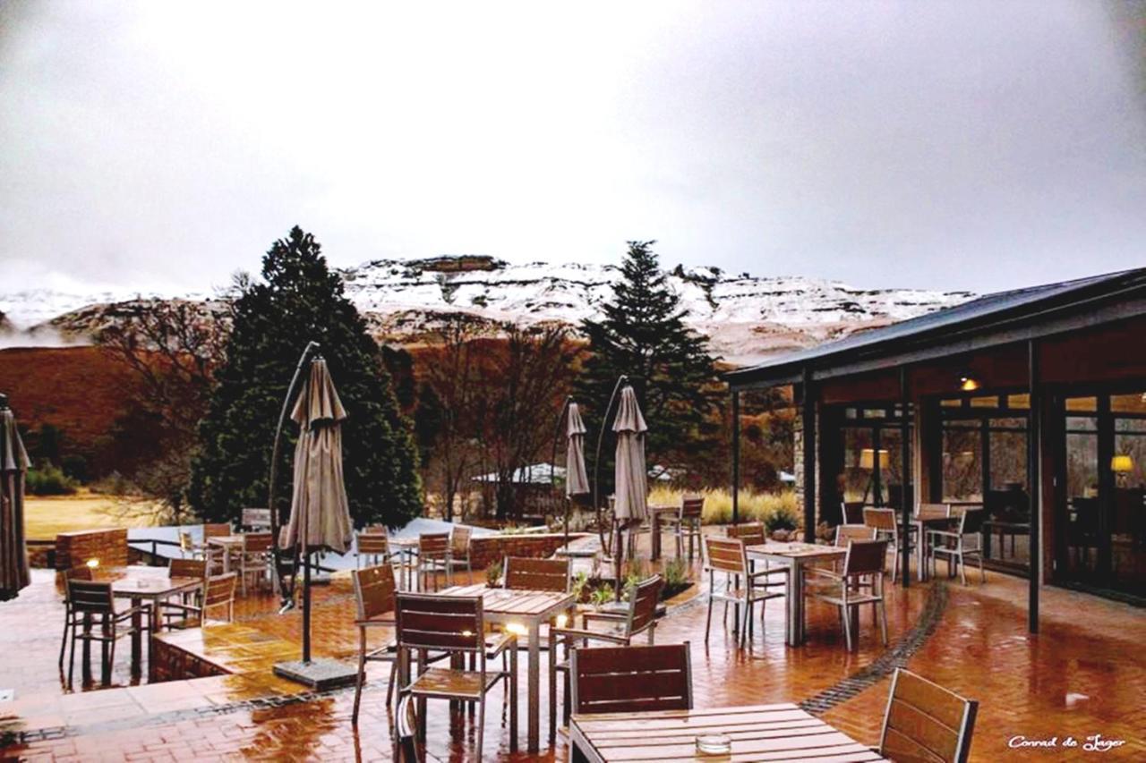 הימוויל Premier Resort Sani Pass מראה חיצוני תמונה
