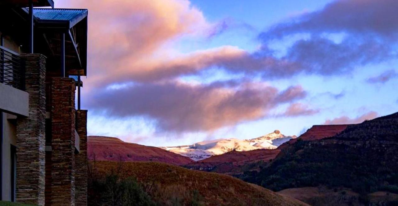 הימוויל Premier Resort Sani Pass מראה חיצוני תמונה